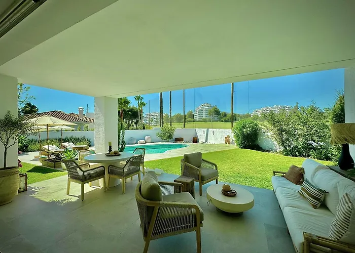 Deluxe Villa